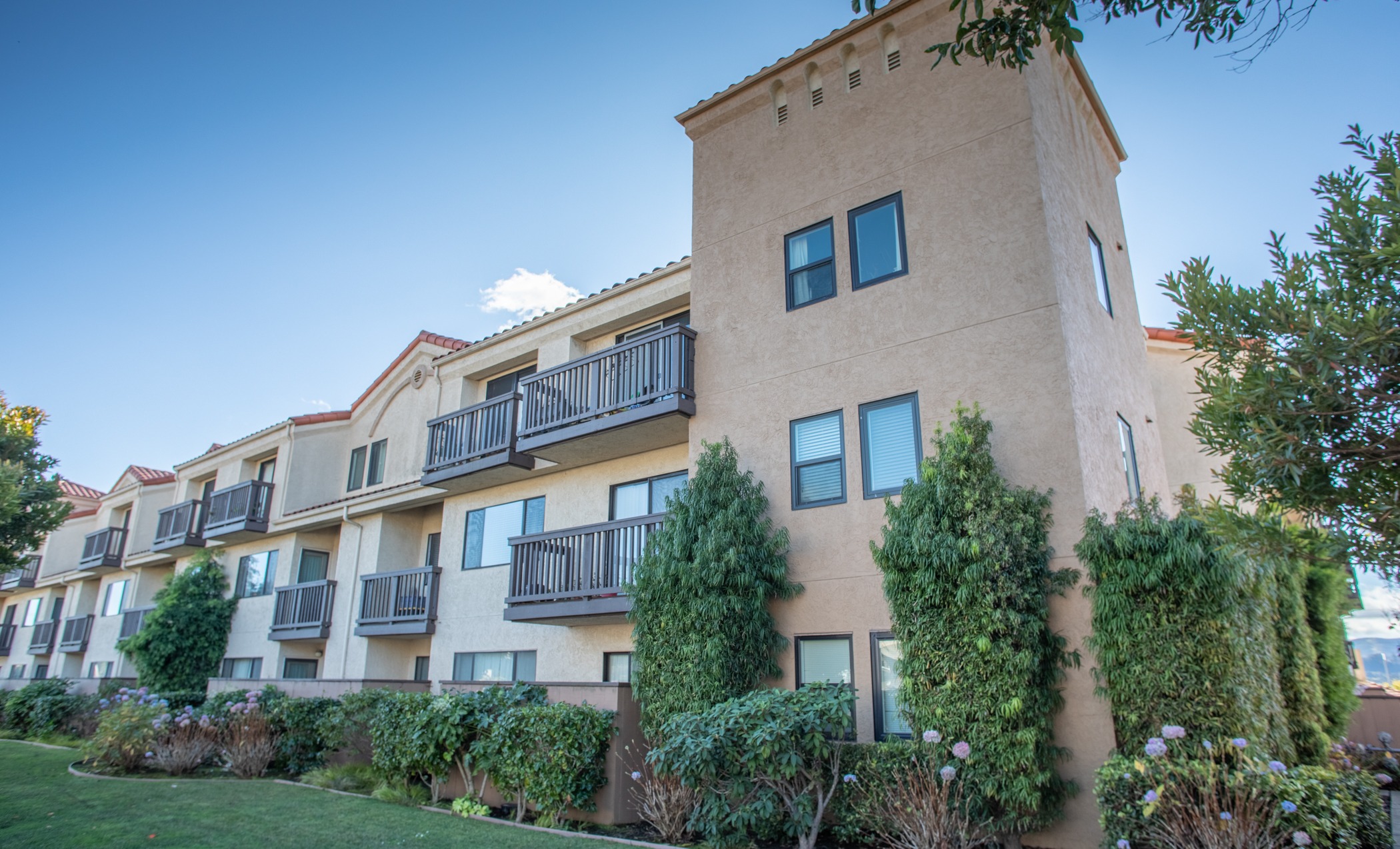 33   630 Baden Avenue South San Francisco